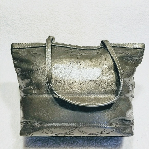 Coach - Picture 5 of 7